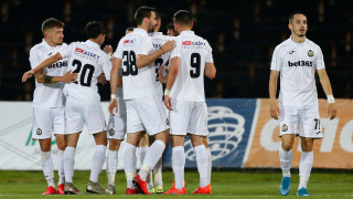 Футболистите на Славия преминаха месечния PCR тест за коронавирус и всички