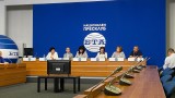  Помощник-фармацевти работят в ъгъла, притиснати от наредби 