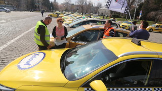 Засилени проверки за нередовни таксита в Русе