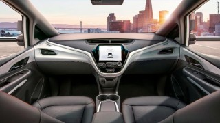 GM пуска автомобил без волан и педали през 2019 година (ВИДЕО)