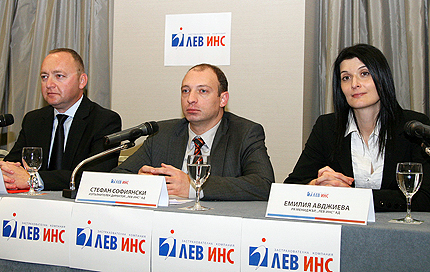 "Лев инс" заработи отново