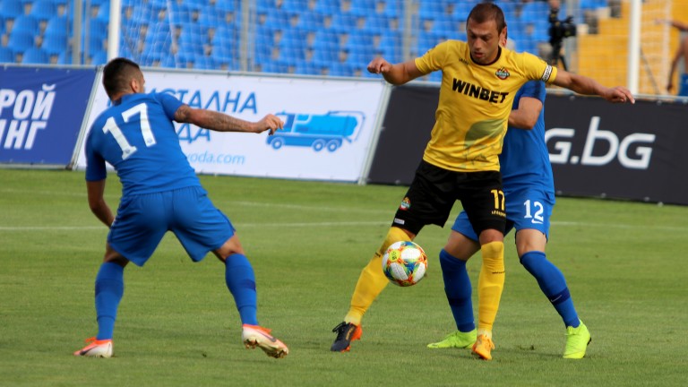 Халфът Лъчезар Балтанов стана играч на Ботев (Пловдив) преди точно