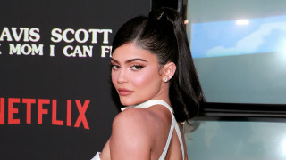 Когато Кайли Дженър моли за пари