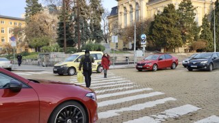 171 пешеходци отнесоха глоба за неправилно пресичане в София