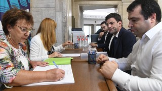 Продължаваме промяната се регистрираха за участие в предсрочния вот 5550