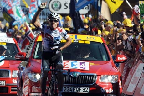 Карлос Састре спечели колоездачната обиколка на Франция