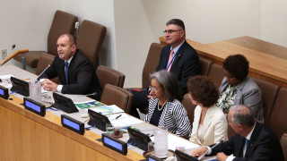 Радев призова за равномерно развитие на образованието и науката в света