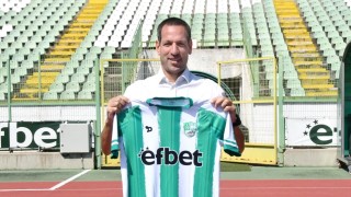 Хосе Луис Ачиари официално беше назначен за треньор на Берое