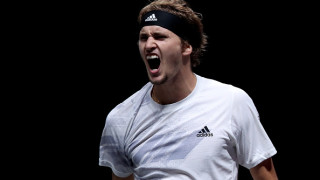 Германският тенисист Александър Зверев започна тренировки след контузията в глезена