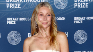 През 90 те години когато пробива в Холивуд Гуинет Полтроу попада