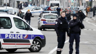 Елитни части към френската полиция провеждат операция в квартал Neudorf