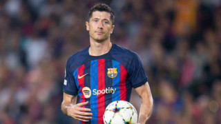 Нападателят на Барселона Роберт Левандовски призна за проблеми с