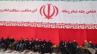 Иран арестува десетки, обвинени в шпионаж в полза на Израел