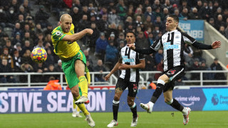 Крилото на Нюкасъл Мигел Алмирон бе избран за най добър