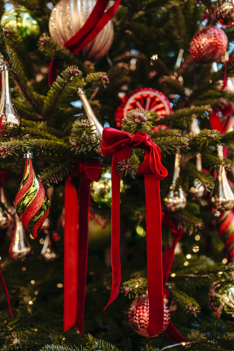 Класическото червено винаги е  опция