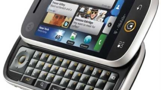 CLIQ - първият телефон с Android на Motorola