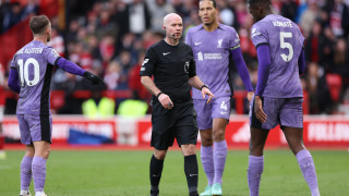 Решението на рефера Пол Тиърни да не върне топката на