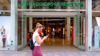 Benetton - един от най-големите производители на дрехи в Румъния, затваря заводите си там