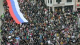 Протести в над 30 града в Сърбия призовават за нови избори