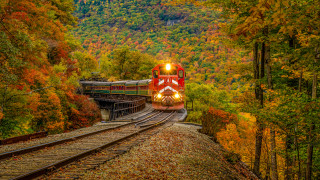 Свръхтуризмът може и да се превръща във все по заплашителен проблем