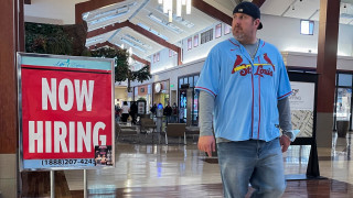 Броят на американците подали молби за обезщетения за безработица спадна