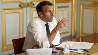 Френският президент Еманюел Макрон обясни на австралийския премиер че сега