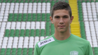 Юношата на Берое Станислав Белчев ще продължи кариерата си