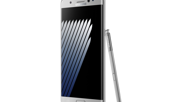 Samsung пуска нов смартфон, който се отключва с поглед