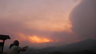 Горските пожари са национално бедствие Всички наши институции водят интензивна