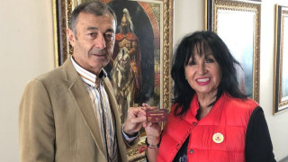 Естрадната прима Йорданка Христова заяви че не желае песента Сърца