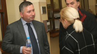 Запорираха още акции и имущество на Иво Прокопиев съобщават от