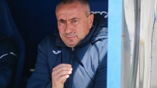 Треньорът на Левски Станимир Стоилов заяви че е останал