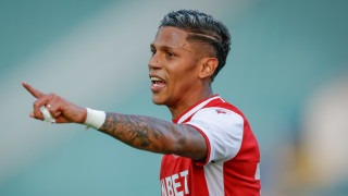 Лудогорец следи ситуацията около двама полузащитници на ЦСКА с изтичащи