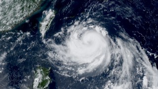 Тайванските власти работят на пълен капацитет в усилията си да