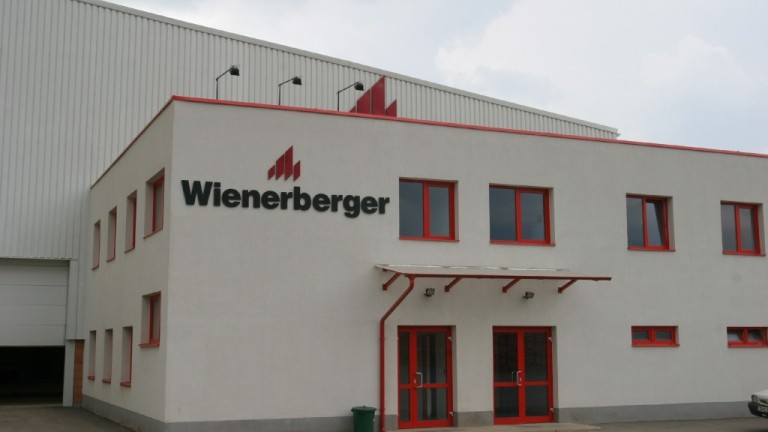 Най-големият производител на тухли в света - австрийската Wienerberger, се
