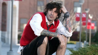 Лятото е в разгара си слънцето напича силно а градусите