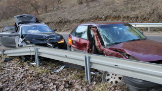 Жена загина в катастрофа на пътя Пловдив Карлово Сигналът е получен