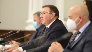 Ангелов: Ваксинираните и преболедувалите у нас минават 1 млн. души