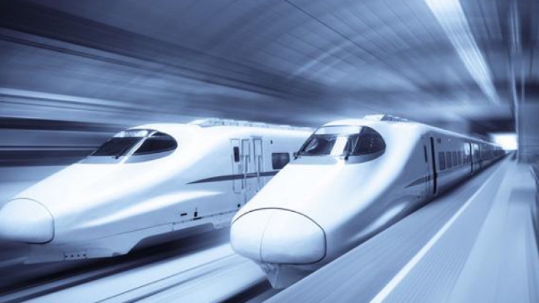 Китай инвестира $503 милиарда в жп мрежата, за да подобри растежа си
