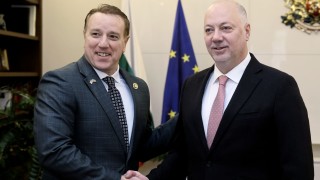 Премиерът в оставка Росен Желязков проведе среща с конгресмена от