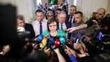 Нинова не отстъпва, а Кирил Петков продължава диалога