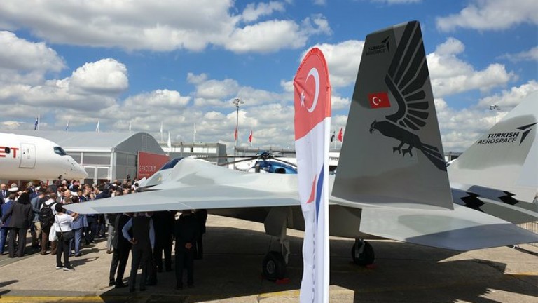Турция показа модел на TF-X, боен самолет с прилики с