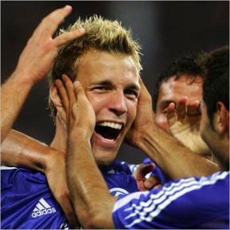 Датски нападател на Шалке извън игра за два месеца