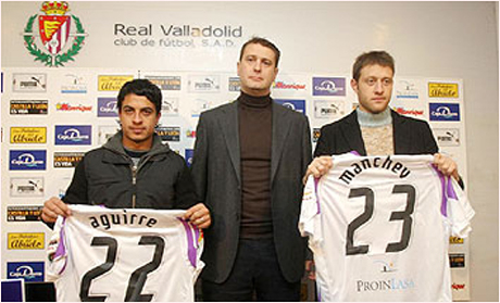 Манчев извън групата за мача с Валенсия