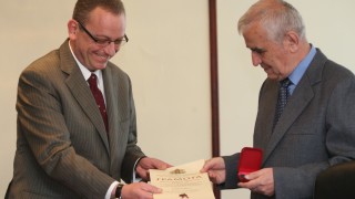 Погледът към историята не пречи на настоящето и на бъдещето