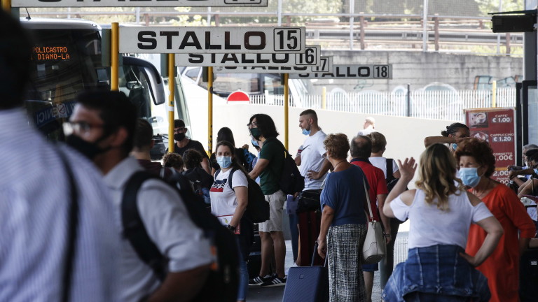 Италия без крайна дата за двуседмичната карантина за идващите от България и Румъния