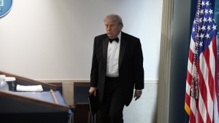 Белият дом обмисля въпроса за носенето на бронежилетка от президента