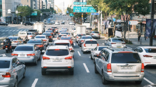 Производителите на автомобили обясняват че забавянията на доставките на нови