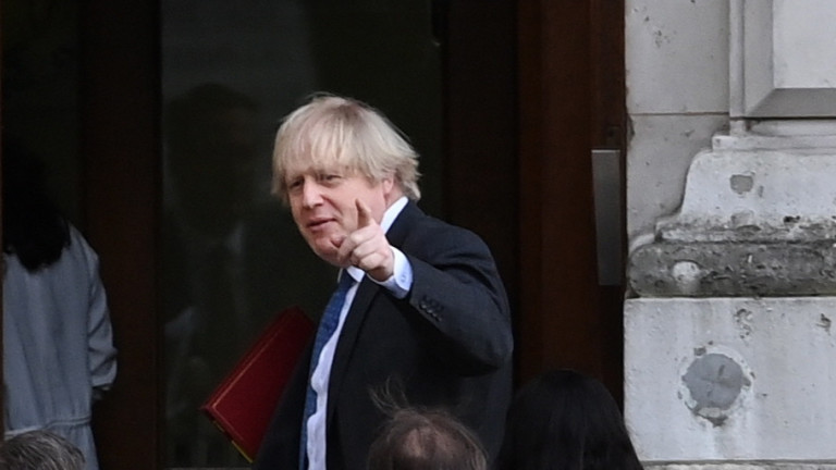 Британия обсъжда ваксинационните паспорти с ЕС