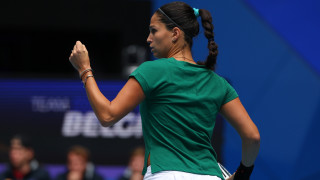Изабелла Шиникова ще играе на полуфиналите на сингъл и на